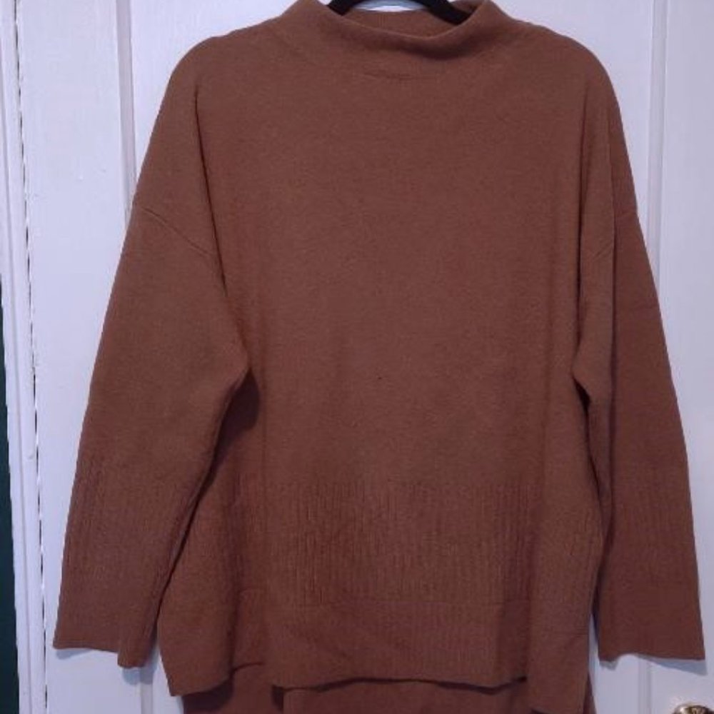 Donna Karan Mock Neck Cognac Colored Sweater Size L